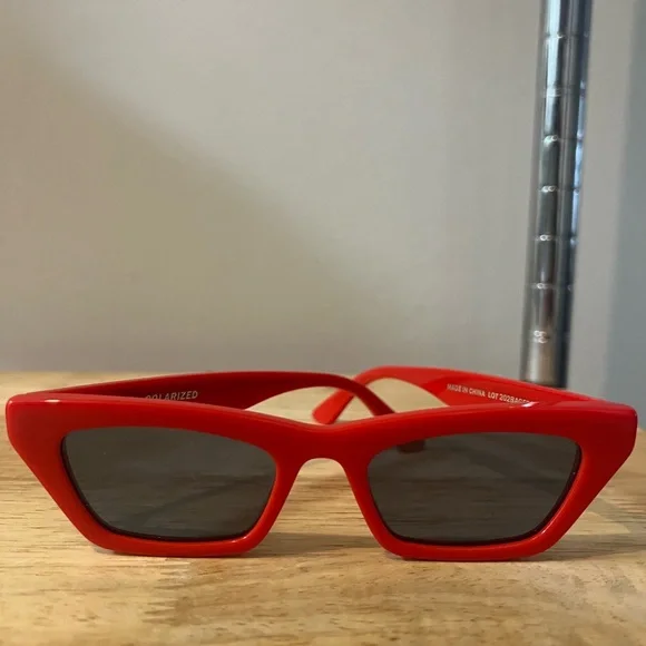 Bimba y Lola Red Cat Eye Glasses - Picture 5 of 6